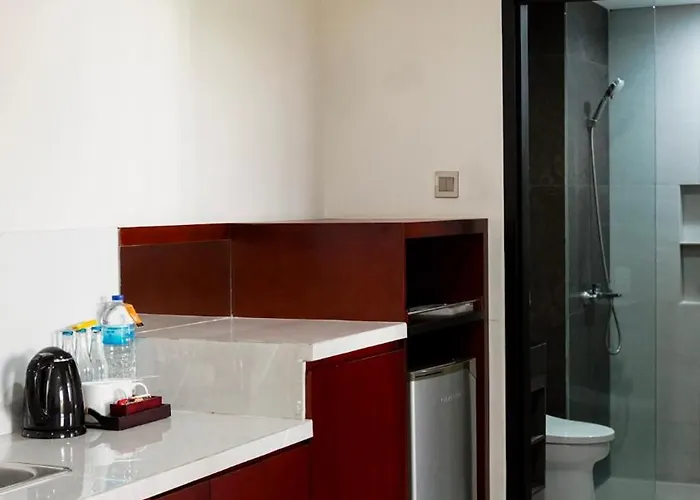 Hotel Grand Kuta And Legian