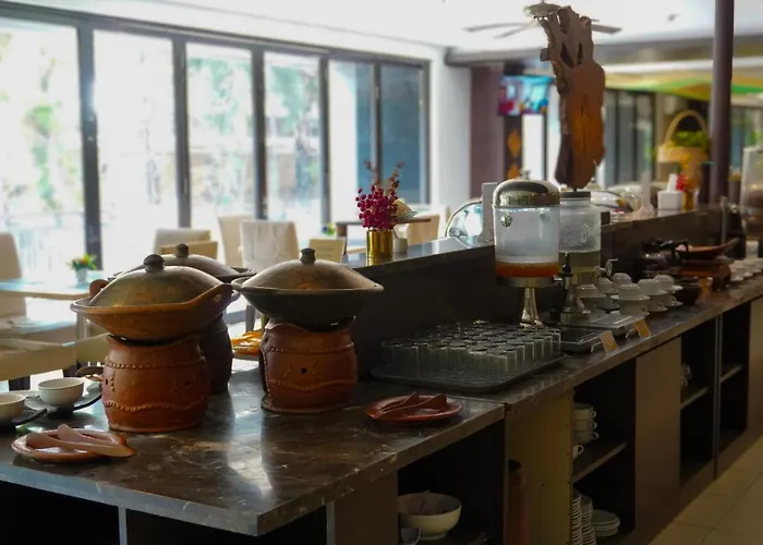 Grand Kuta And Отель 4*