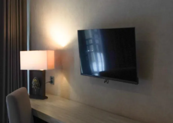 Grand Kuta And 4* Легиан