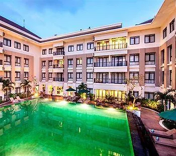 Grand Kuta And Отель